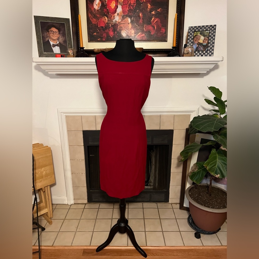 Quadra Women's Red Dress